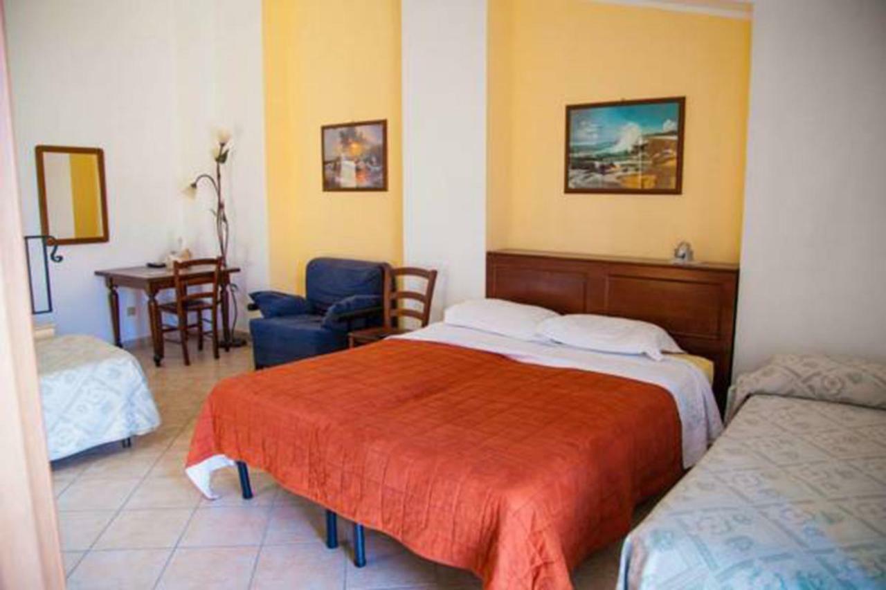 Bed & Breakfast Il Castellino Santo Stefano di Camastra Exterior photo
